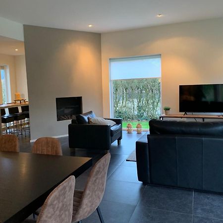 Villa Riverside Met Hottub, Eigen Aanlegsteiger, Zwemtrap, Trampoline En Kano'S เซโวลเดอ ภายนอก รูปภาพ