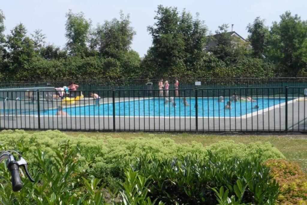 Villa Riverside Met Hottub, Eigen Aanlegsteiger, Zwemtrap, Trampoline En Kano'S เซโวลเดอ ภายนอก รูปภาพ